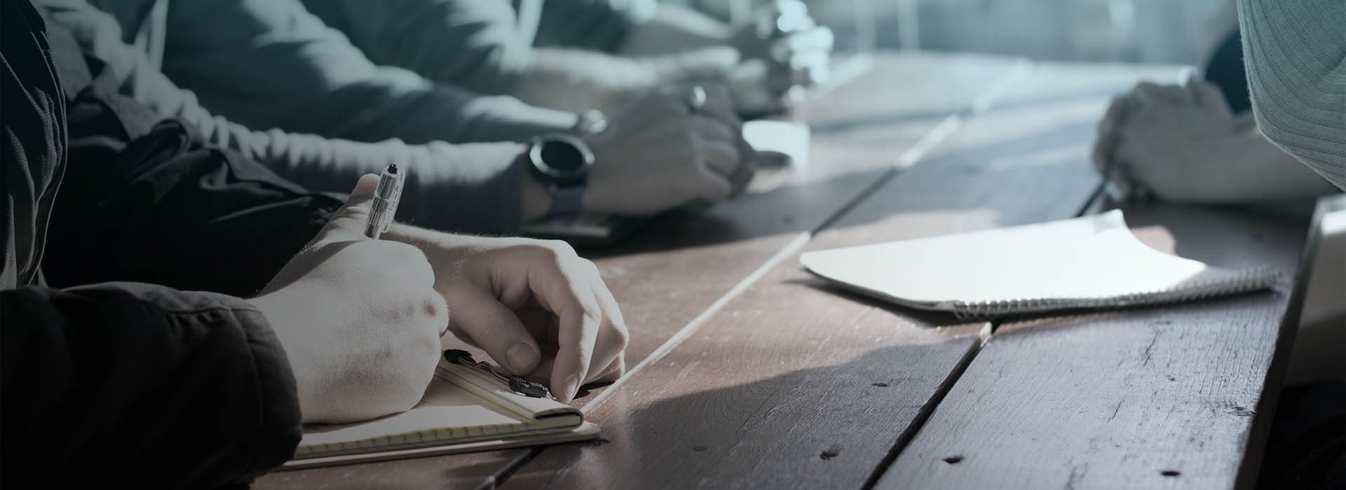 HOW TO BECOME AN EFFECTIVE LEADER AND DRIVE POSITIVE BUSINESS TRANSFORMATION-1920x700